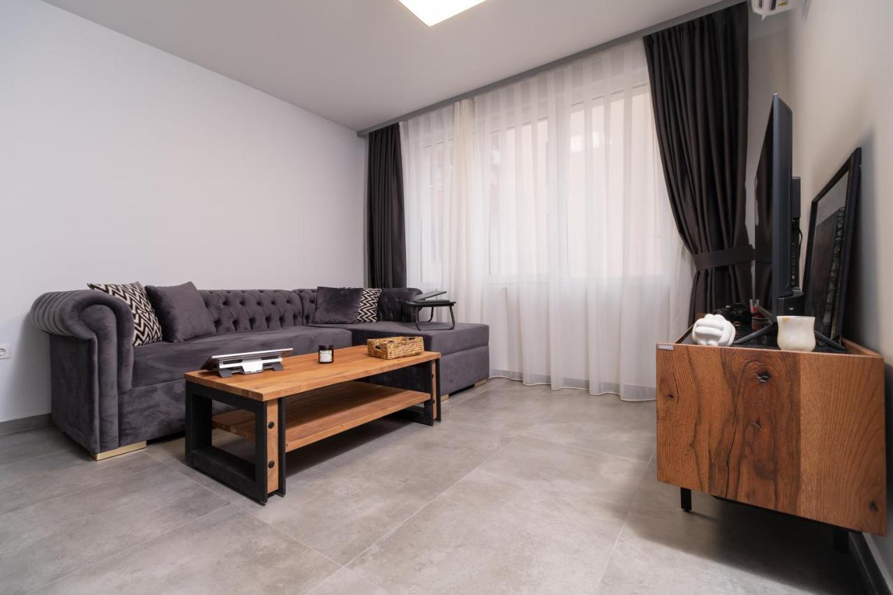 Chic 1Br Apartment With Balcony In Plowdiw Exterior foto